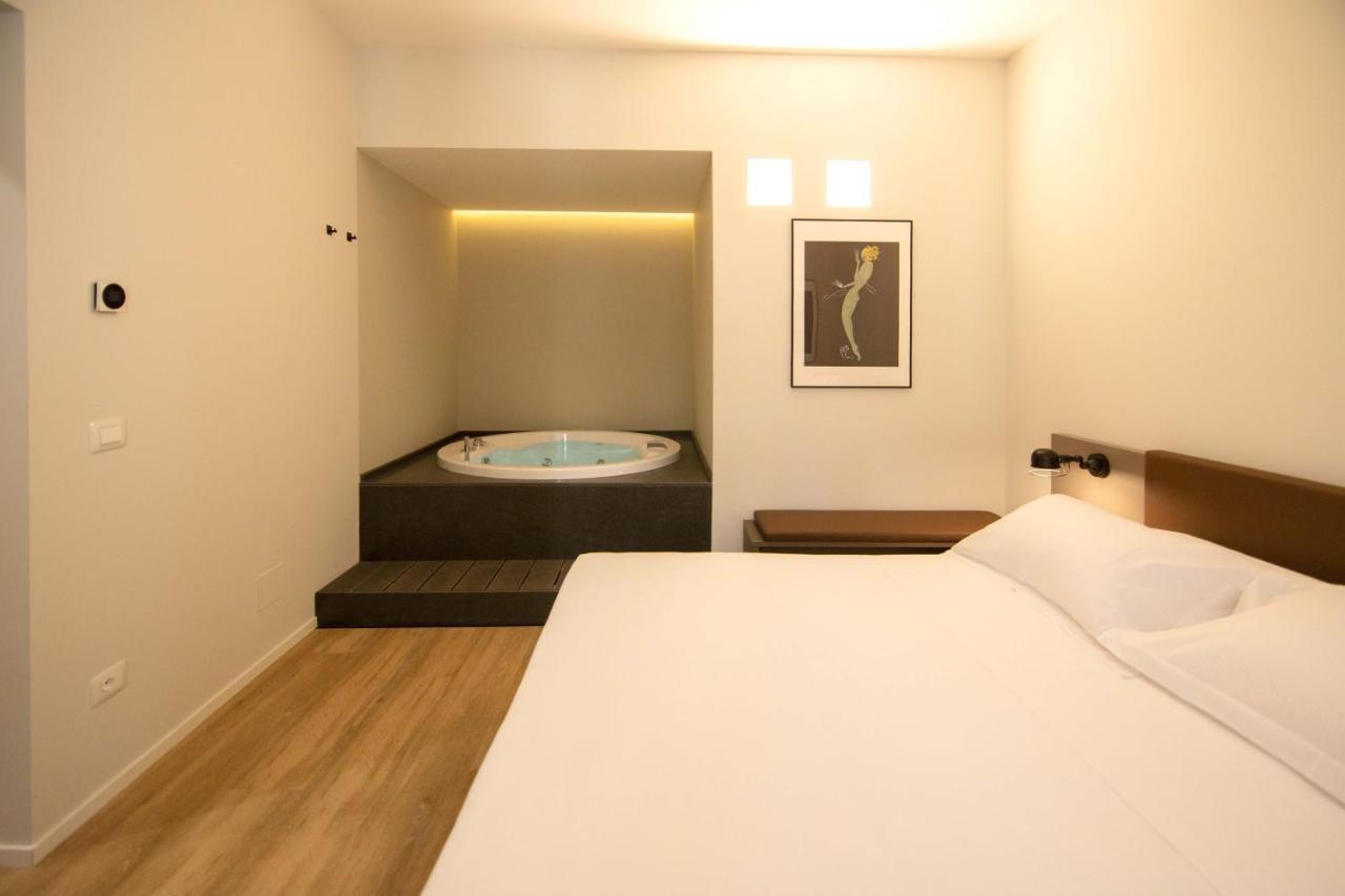 ברינדיזי Palazzo Bellocchi - Suites & Apartments מראה חיצוני תמונה