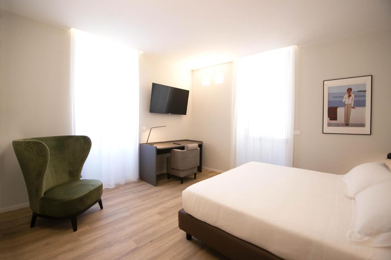ברינדיזי Palazzo Bellocchi - Suites & Apartments מראה חיצוני תמונה
