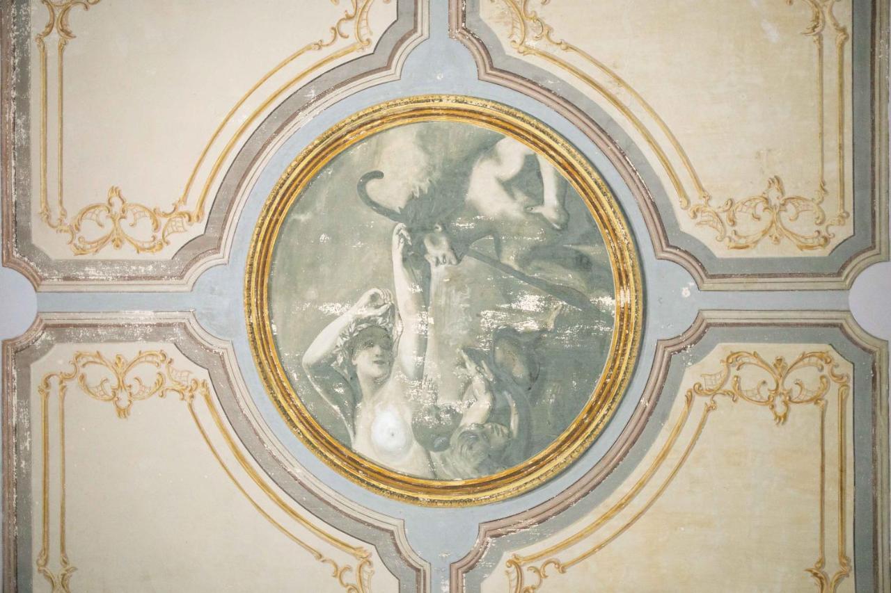 ברינדיזי Palazzo Bellocchi - Suites & Apartments מראה חיצוני תמונה