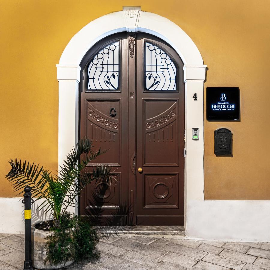 ברינדיזי Palazzo Bellocchi - Suites & Apartments מראה חיצוני תמונה